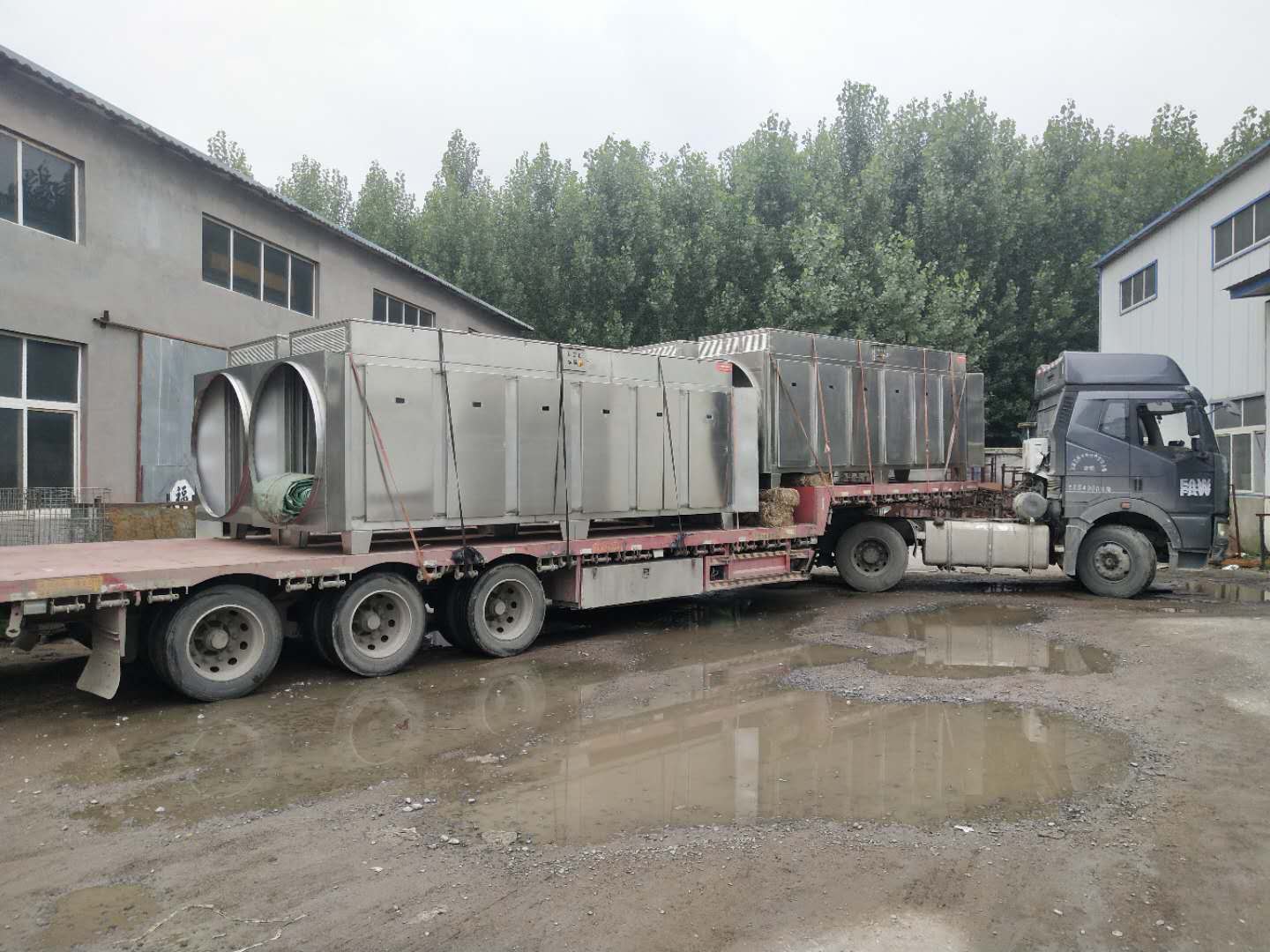 uv光氧4萬(wàn)風(fēng)量裝車4